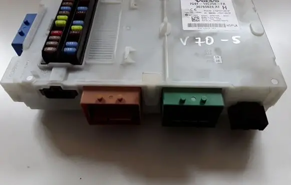 Volvo V70 Comfort/convenience module 30765624AE