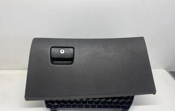 Chevrolet Camaro Glove box 22943366 92194236 C2921330215