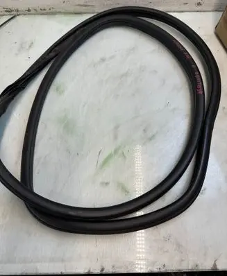 Citroen Berlingo Sliding door rubber seal 1233