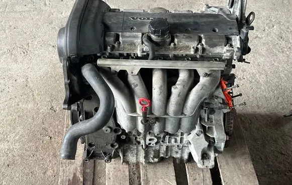 Volvo V70 Engine 36050387