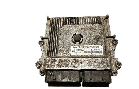 Peugeot 308 Engine control unit/module 9811824980