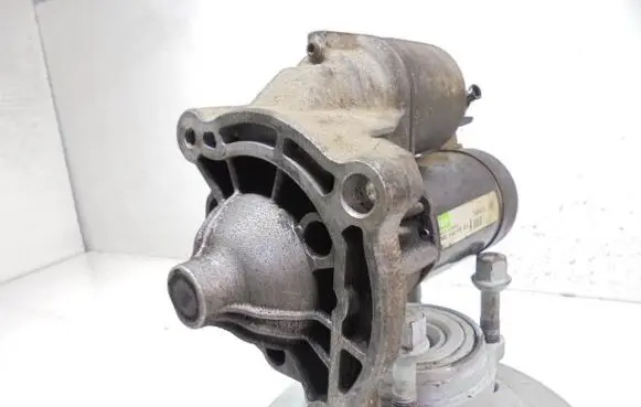 Citroen Xsara Picasso Starter motor D6RA572