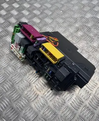 Mercedes-Benz SLK R172 SAM control unit 1729002609 2129026107