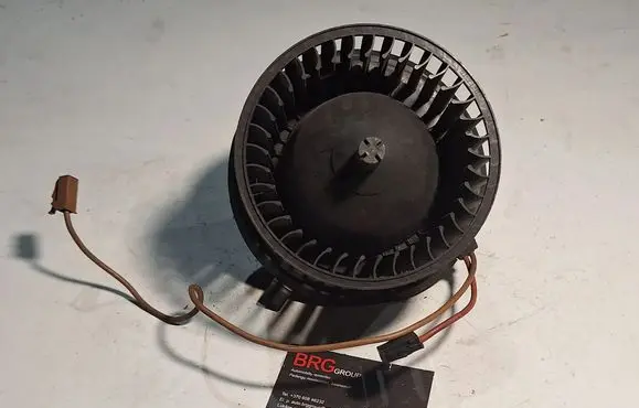 Volkswagen Golf III Heater fan/blower 1H1819021