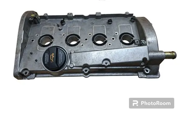 Volkswagen PASSAT B5.5 Rocker cam cover 06B103469N