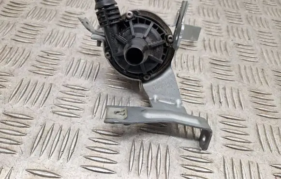 Mercedes-Benz A W177 Electric auxiliary coolant/water pump A0005003600 215846DB1B A1775040300