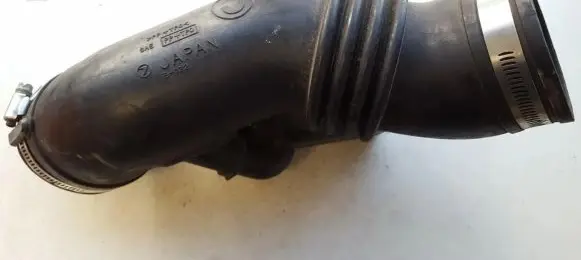 Subaru Legacy Air intake hose/pipe b022 b-022