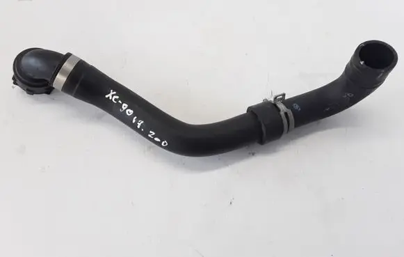 Volvo XC90 Engine coolant pipe/hose 31474845