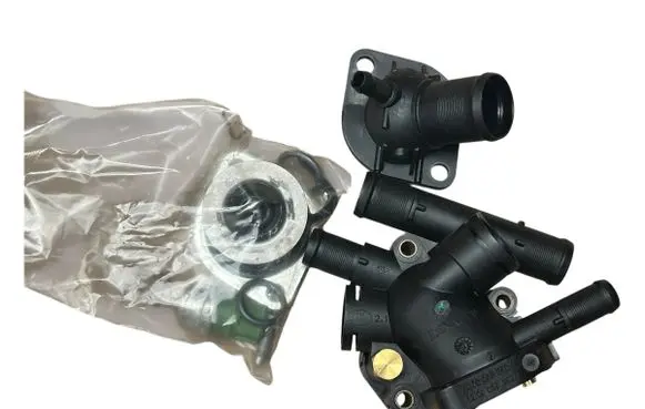 Renault Clio II Thermostat housing 7701474249