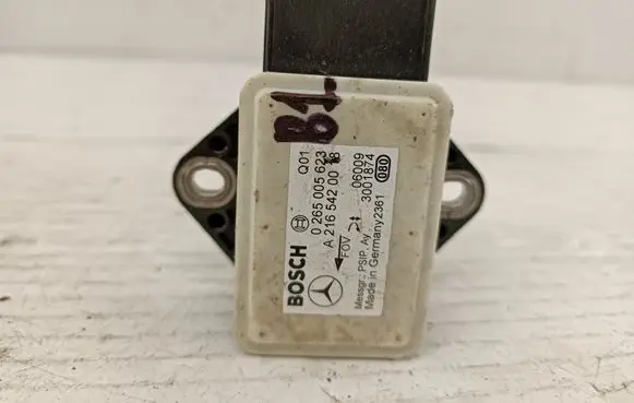 Mercedes-Benz CLS C219 ESP acceleration yaw rate sensor A2165420018