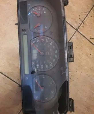 Volvo S70 V70 V70 XC Speedometer (instrument cluster) 9442830 9168144