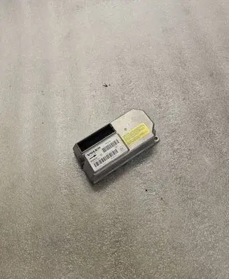 Volvo XC70 Airbag control unit/module P8651523 0285001456 030133160501