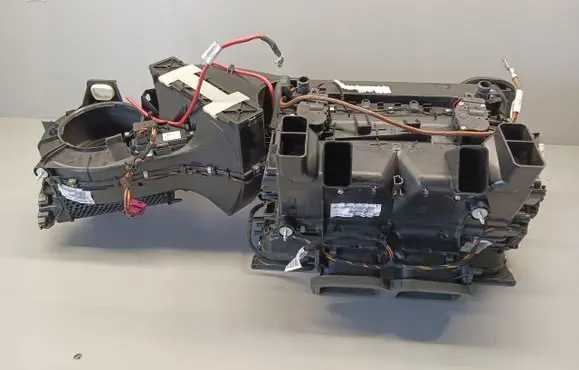 Mercedes-Benz GLK (X204) Interior heater climate box assembly 2048302660