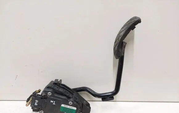 Audi A8 S8 D3 4E Accelerator throttle pedal 4E2723523F F30017601 6PV00802645