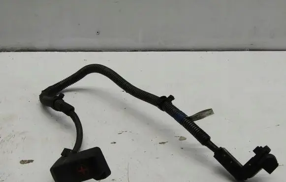 Toyota RAV 4 (XA40) Positive cable (battery) 82823-20100