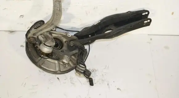 Mercedes-Benz C W205 Front wheel hub spindle knuckle