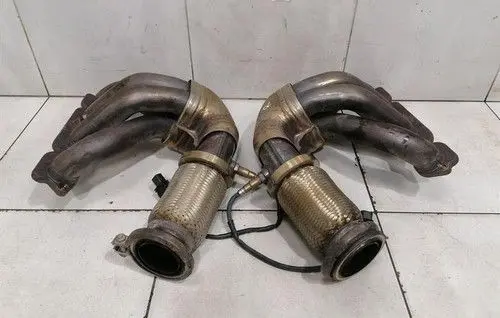 Ferrari FF Exhaust manifold