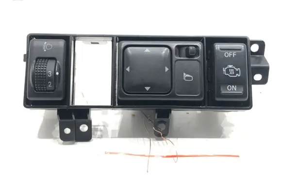 Nissan Pathfinder R51 Wing mirror switch 25190EB31A