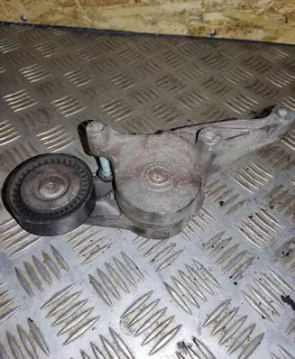 Volkswagen PASSAT B6 Alternator belt tensioner 