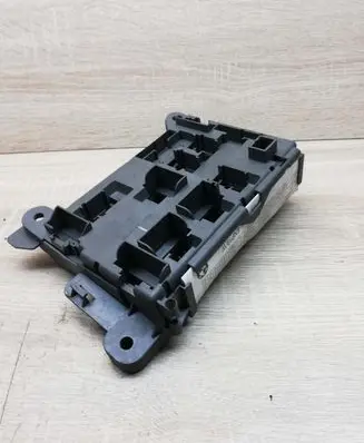 BMW 7 E65 E66 Fuse module 061109161257
