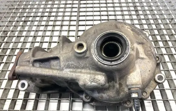 BMW X6 E71 Front differential 2004249