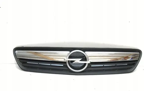 Opel Meriva A Front bumper upper radiator grill 13207140