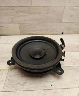 Volvo V50 Front door speaker 30657444