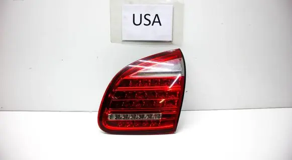 Porsche Cayenne (92A) Tailgate rear/tail lights 7P5945094L