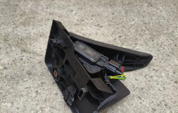 Ford Explorer VI Accelerator throttle pedal LLMC9F836AK C2116D092615