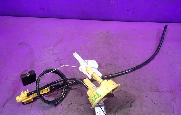 BMW X3 E83 Fuel level sensor 