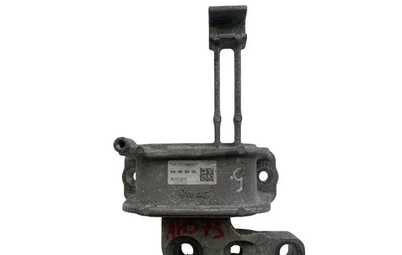 Volkswagen Golf VII Engine mount bracket 5Q0199262CN