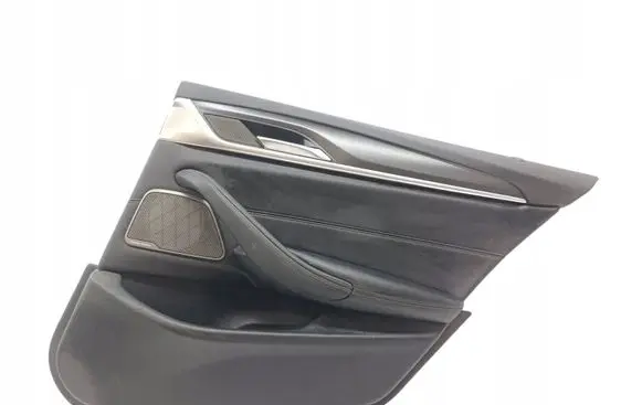 BMW 5 G30 G31 Front door card panel trim