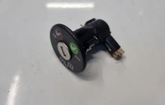 Passenger airbag on/off switch
