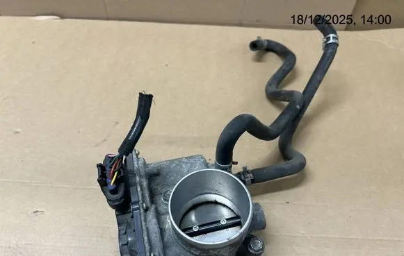 Toyota Prius (XW30) Throttle valve 2203037060
