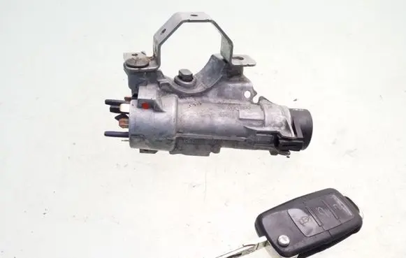 Seat Ibiza IV (6J,6P) Ignition lock 4B0905851C 4B0905849