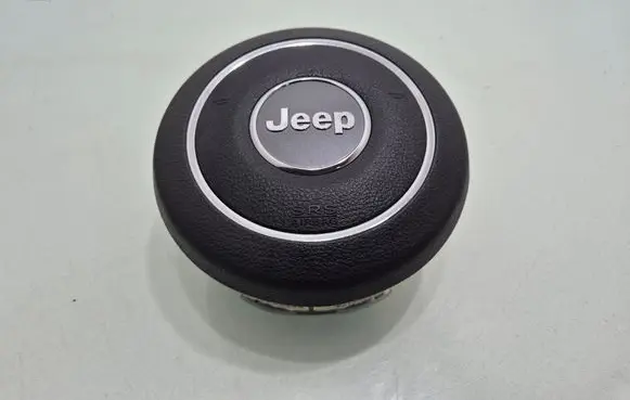 Steering wheel airbag