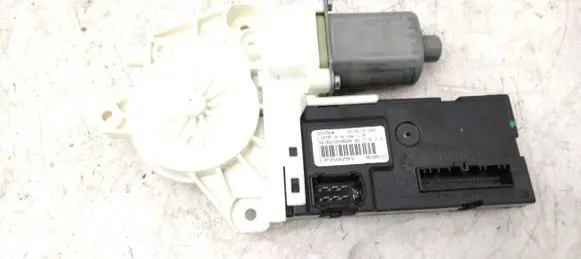 Renault Latitude (L70) Front door window regulator motor 918518102