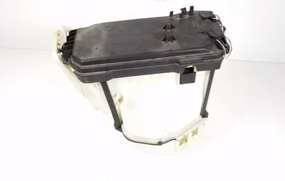 Mercedes-Benz C W204 Fuse box set A2045400024