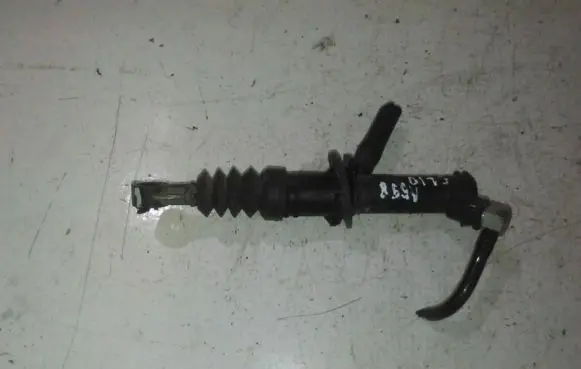 Renault Clio III Clutch master cylinder