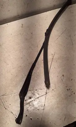 Mercedes-Benz E W211 Front wiper blade arm W211LLFS