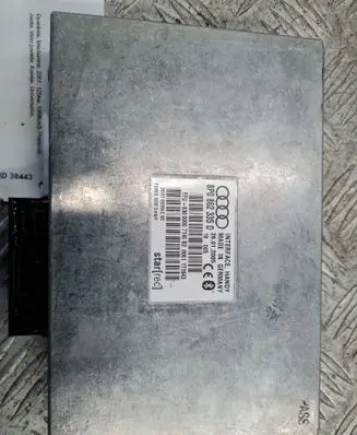 Audi A4 S4 B7 8E 8H Bluetooth control unit module 8P0862335D