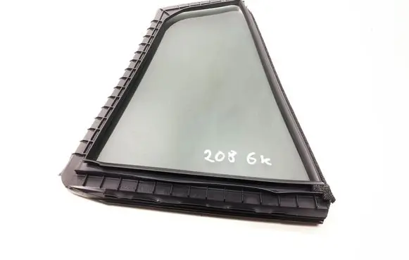 Subaru Crosstrek II Rear vent window glass 62012FL230