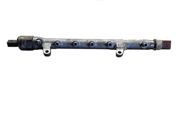 Skoda Octavia Mk2 (1Z) Fuel main line pipe 03L130089B 03L906054A 03L130764A