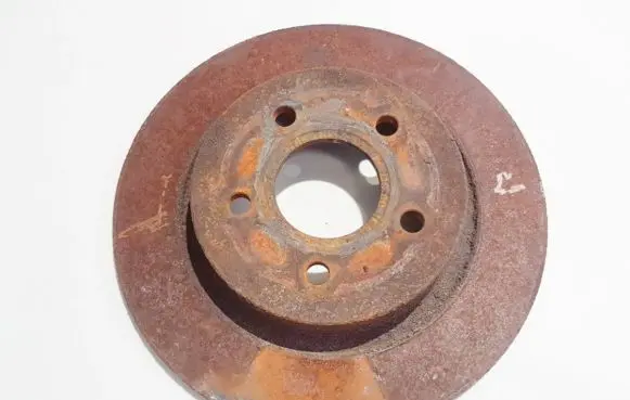 Ford Focus Rear brake disc neventiliuojamas