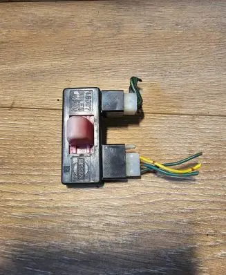 Nissan Micra Hazard light switch 16007
