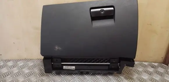 BMW X3 E83 Glove box set 8209278