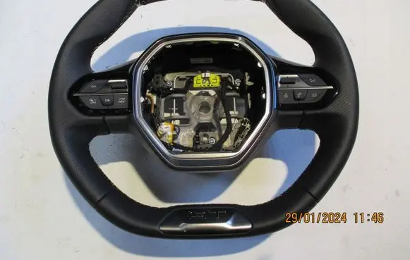 Peugeot 308 Steering wheel 