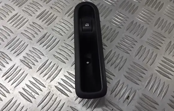 Renault Scenic II - Grand scenic II Quarter vent window switch 156013870