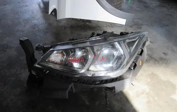 Seat Arona Headlight/headlamp SL0L06249 9LL02L06 910L76799