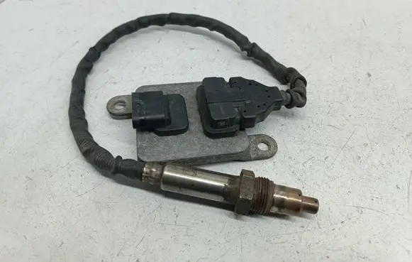 Mercedes-Benz Vito Viano W447 Lambda probe sensor A0009052709 A2C1644240029 0009052709